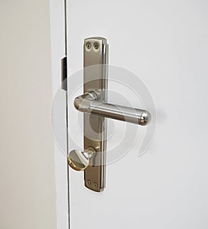 Door handle with lock