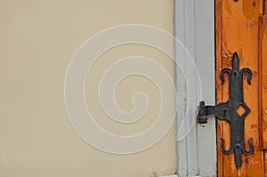 Door hinge