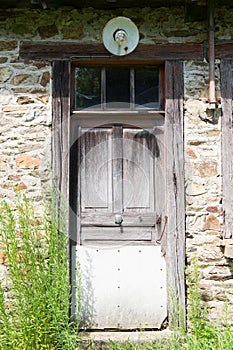 Door Inhabitable house photo