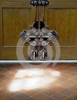 Door lock in main door of Basilica di Santa Croce.