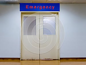 Doors to emergency room at hospital