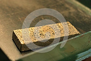 Dore gold bar