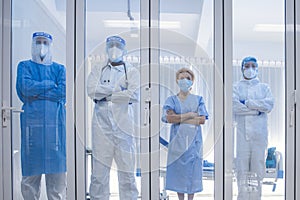 Dortor, Nurse and patient looking out in the quarantine room - 19 Concept photo