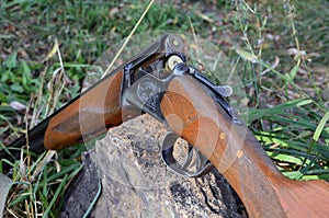 Double-barreled hunting weapon