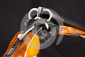 Double-barrelled hunting gun