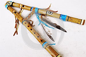 Double drone Native American six holes pentatonic flute.