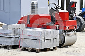 Double drum vibratory roller