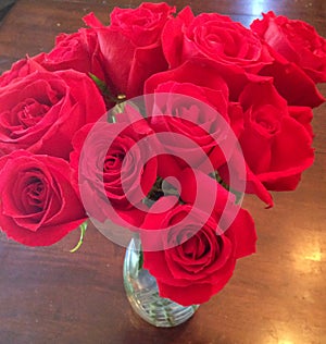 A dozen red roses
