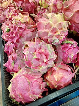 Dragon fruit has a high fiber content