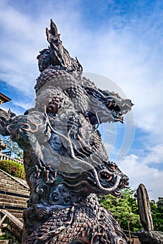 Dragon statue in front of the kiyomizu-dera temple, Kyoto, Japan