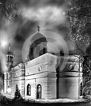 Ð dramatic photo of a church on the eve of Easter