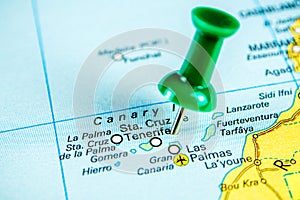 Draw-pin stick into real map, travelling to Canary Islands