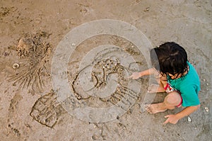 Draw on the sand