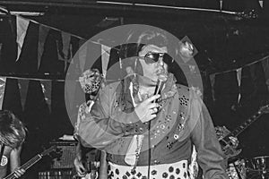 Dread Zeppelin live at the Bamboo 1991