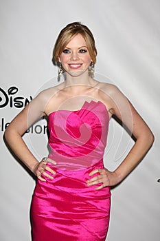 Dreama Walker