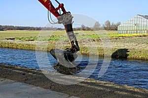 Small scale dredging in the Netherlands photo