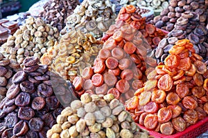 Dried apricots of different colors