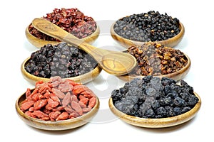 Dried berries