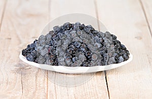 Dried black aronia berries
