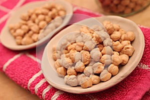 Dried chick peas