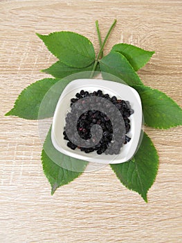 Dried elder berries