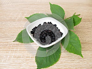 Dried elder berries