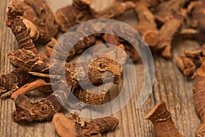 Dried galangal root