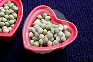 Dried green peas