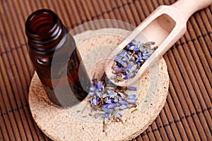 Dried lavender petals with macerated oil