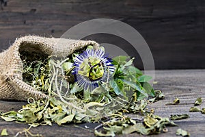 dried leaves of passiflora to drink sedative tea