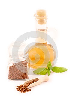Dried linseed with macerated oil