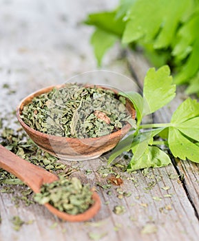 Dried Lovage