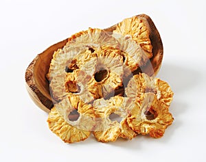 Dried pineapple rings