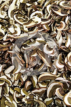 Dried scliced shiitake