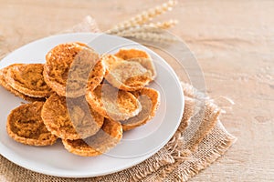 dried shredded pork on rice cracker