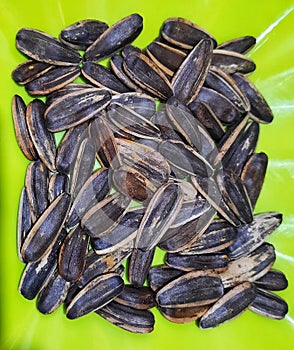 dried sunflower seeds to be processed into food