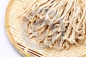 Dried white radish