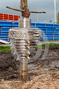 Drilling head