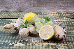 Drink about ginger and lemon juice