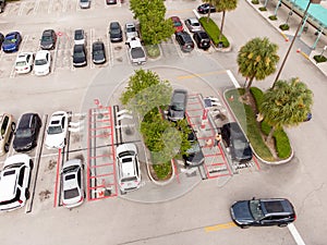 Drive up curbside pick up Target Aventura social distancing solution photo
