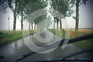 Driving car through heavy rain - Ploaie torentiala