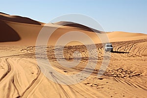 Driving through the Sahara