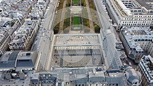 Drone footage of the Palais Royal and its courtyard.