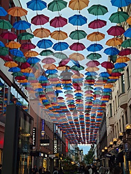 Drottingatan under umbrella