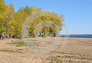 Drought-caused drying up of Colorado lake