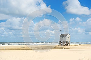 Drowning house at the beach