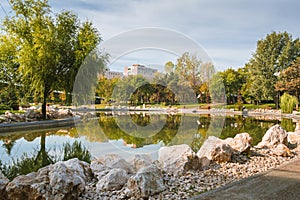 Drumul Taberei Park in Bucharest. Quiet autumn morning at the lake