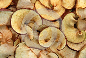 Dry apple chips