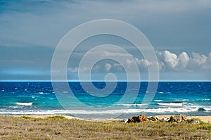 Dry and arid desert landscape in Aruba