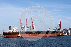 Dry cargo ship